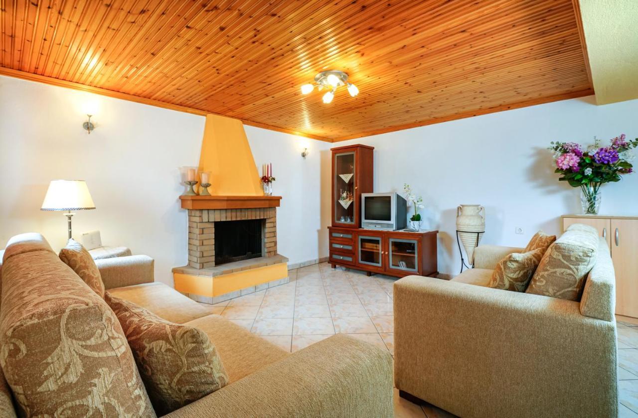 Villa Nicole Theologos  Екстер'єр фото